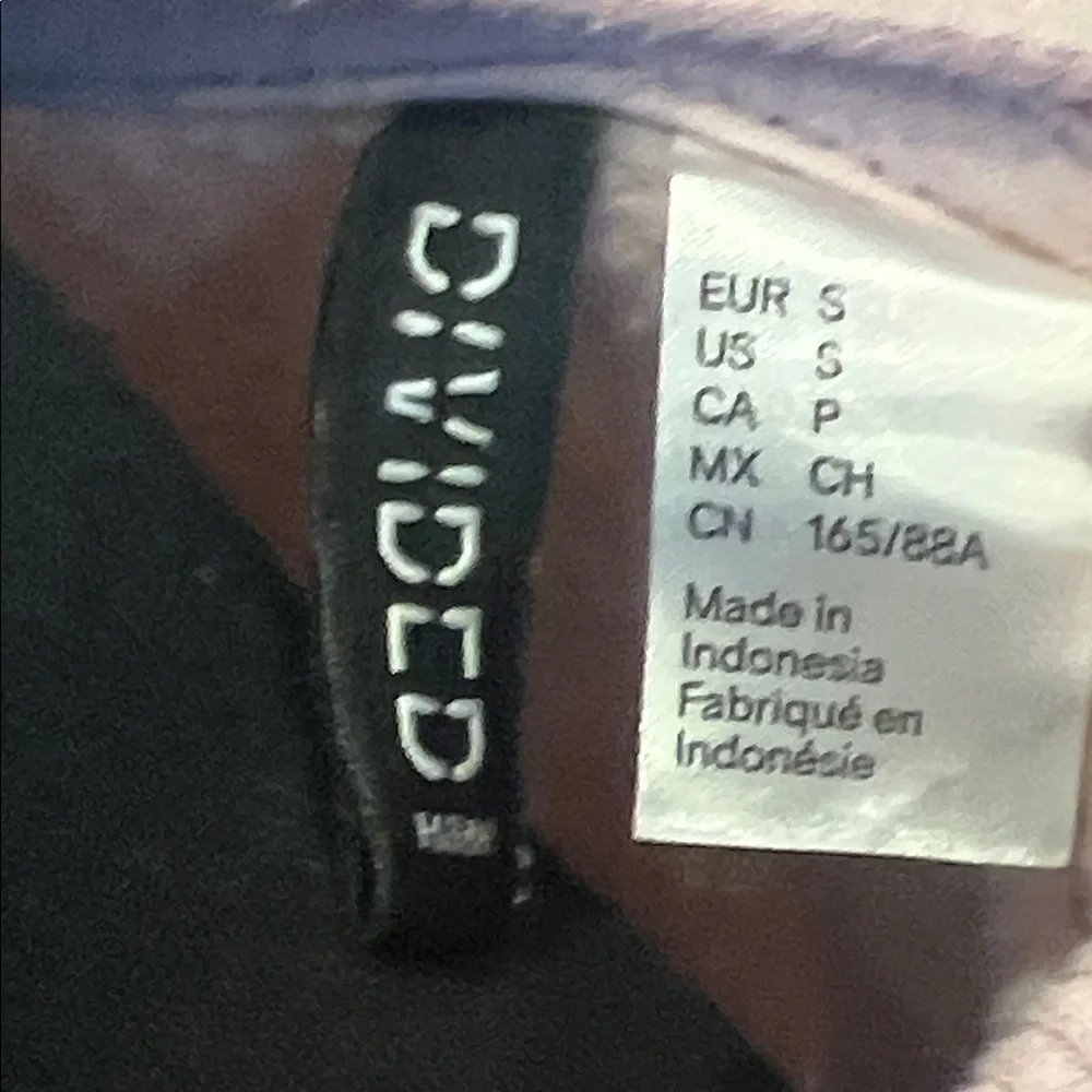 Divided Light Pink CURIOUS Sweatshirt S - Picture 2 of 7